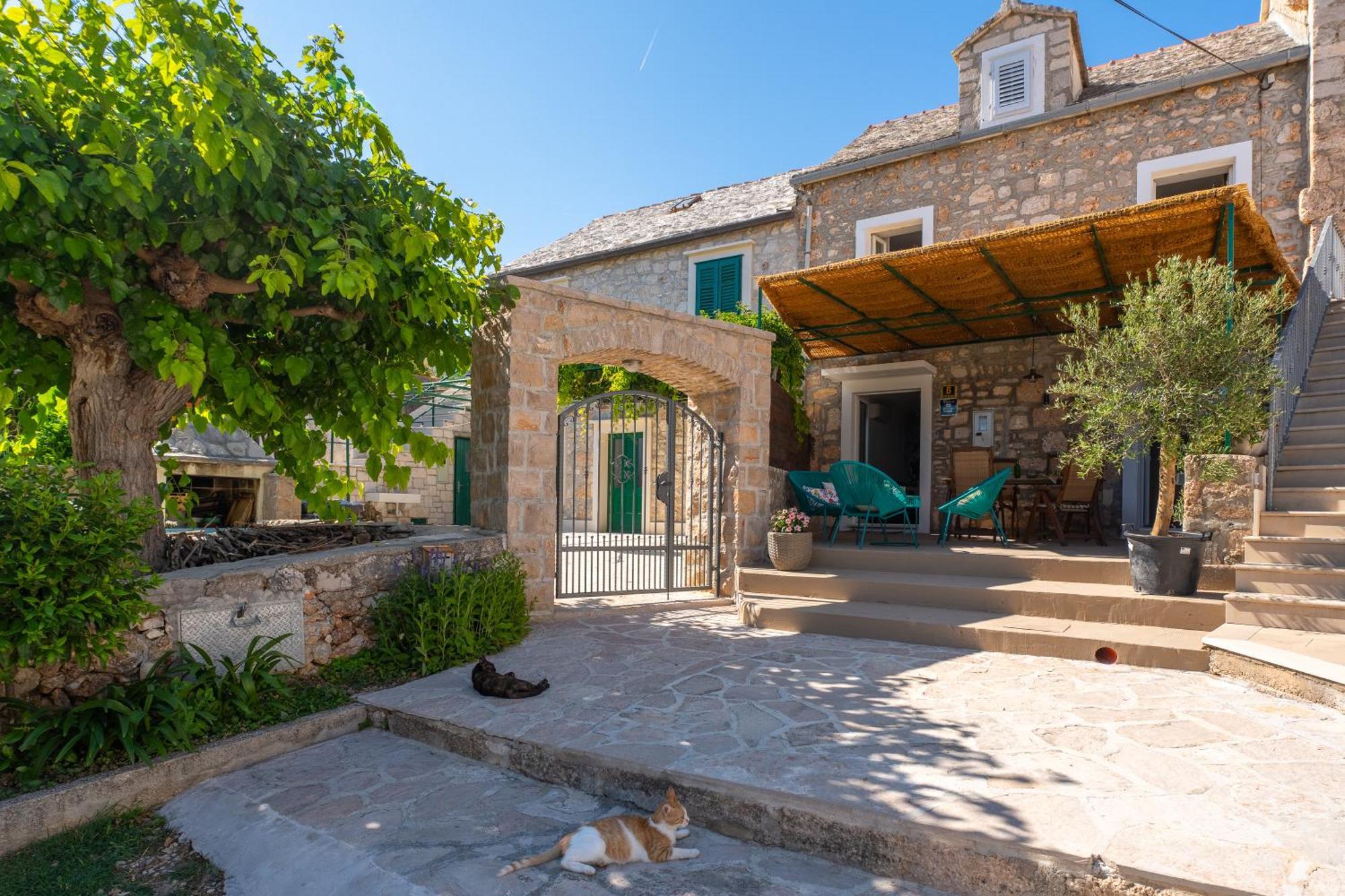 Nona VI - Boutique Stone House Villa Bol Eksteriør bilde