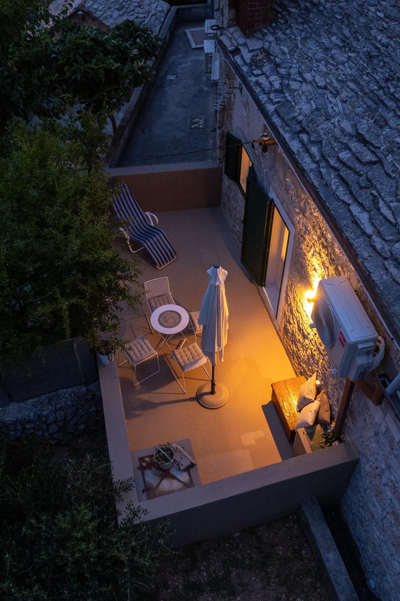 Nona VI - Boutique Stone House Villa Bol Eksteriør bilde