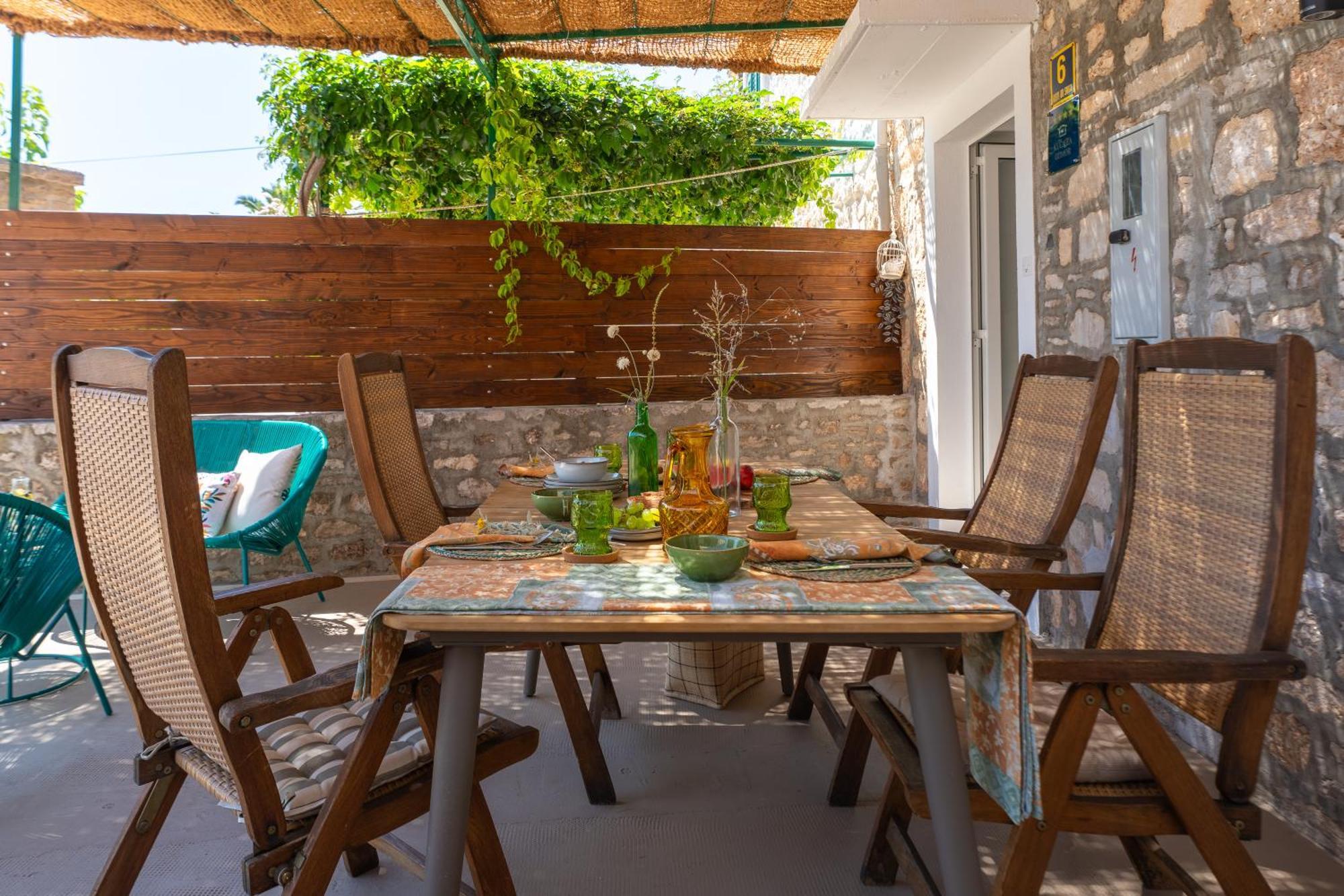 Nona VI - Boutique Stone House Villa Bol Eksteriør bilde